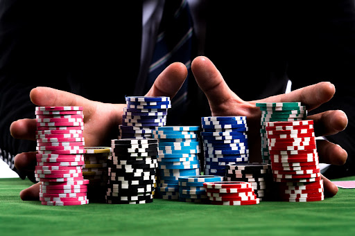 Game bài Holdem Poker chơi như thế nào